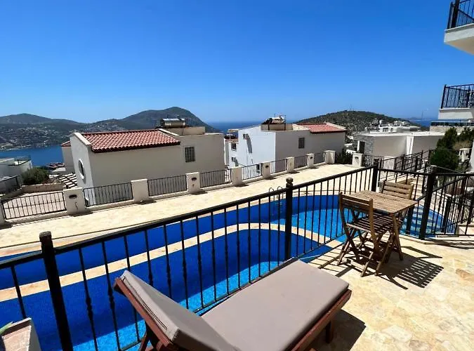 Viola Apart - Kalkan